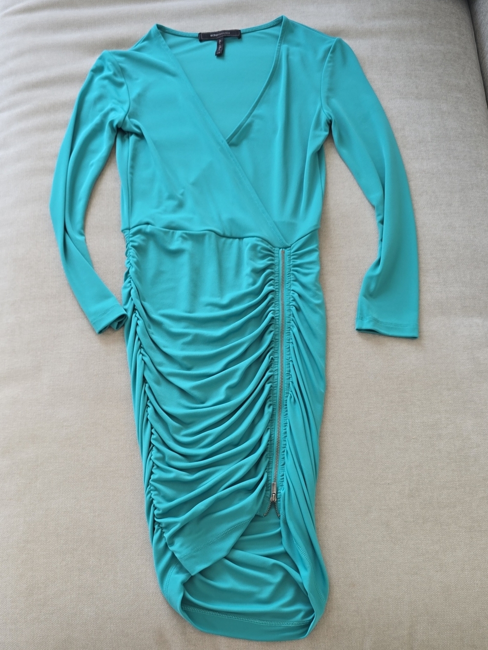 BCBG MAX AZRIA Teal Ruched Wrap Long Sleeve Midi Dress